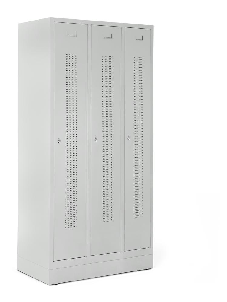 Garderobenspinde SYSTEM SP1 mit Sockel | Lichtgrau RAL 7035 | mit Sockel | 300 | Drehriegelverschluss