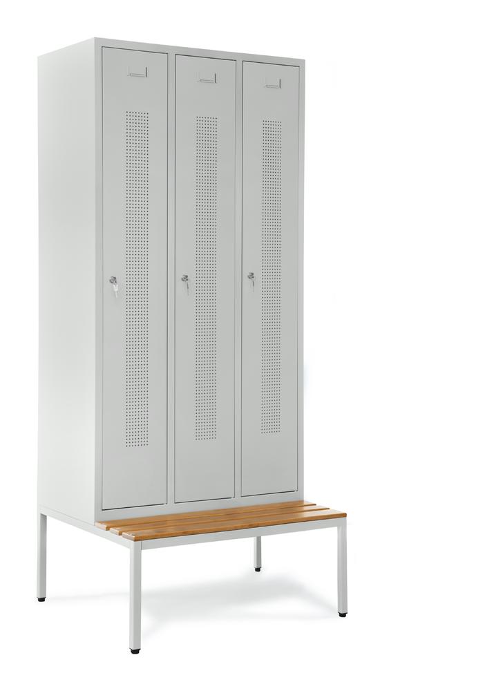 Garderobenspinde SYSTEM SP1 mit Sitzbank | Lichtgrau RAL 7035 | mit untergebauter Sitzbank, Holzleisten | 300 | Zylinderschloss
